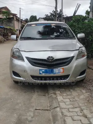 Toyota Yaris 2014 Argenté