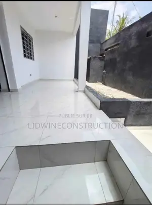 4chbre Duplex dans Bingerville à Vendre