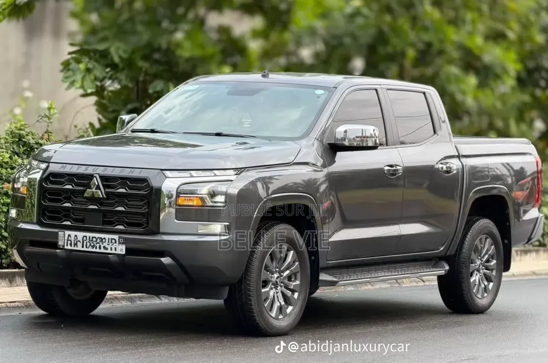 Mitsubishi L200 2025 Noir
