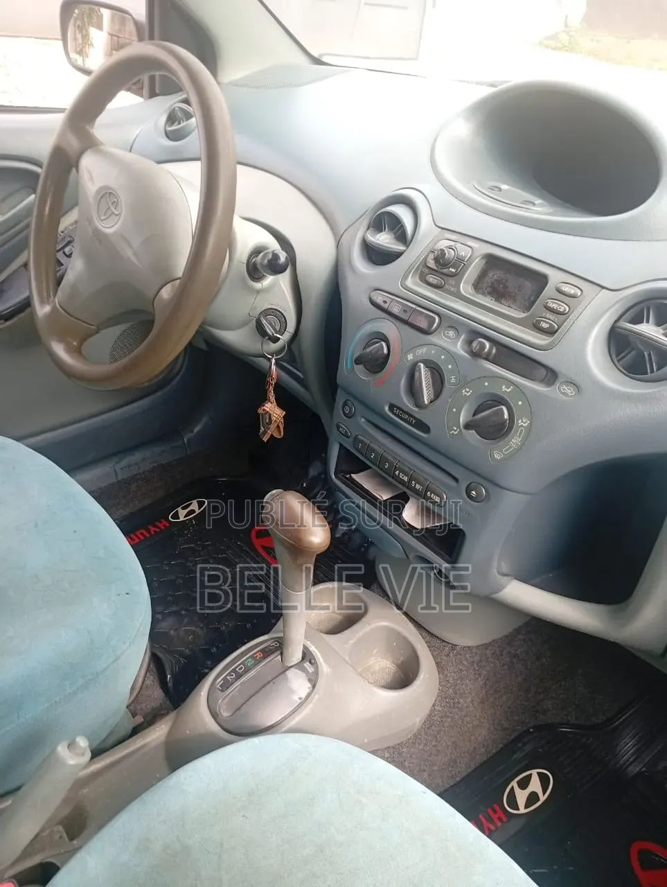 Toyota Yaris 2014 Bleu