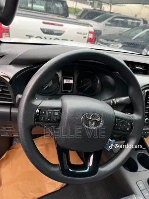 Toyota Hilux 2025 Noir