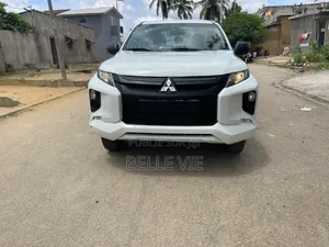 Mitsubishi L200 2021 Blanc