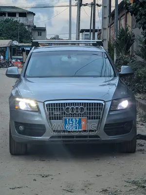 Audi Q5 2010 Gris