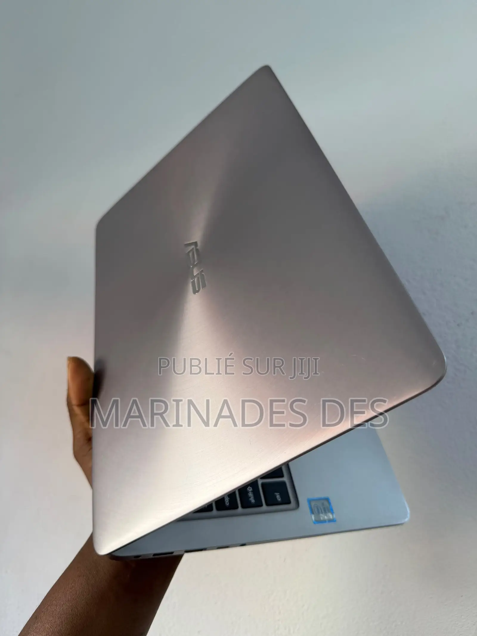 Ordinateur portable Asus 8GB Intel Core i5 SSD 256GB