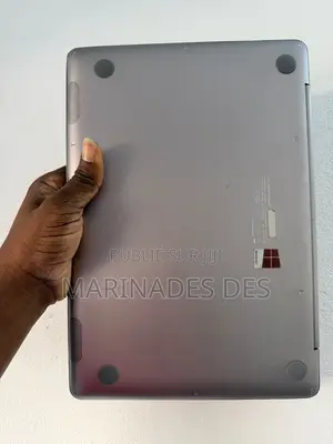 Ordinateur portable Asus 8GB Intel Core i5 SSD 256GB