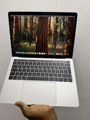 Ordinateur portable Apple MacBook Pro 2019 8GB Intel Core i5 SSD 256GB
