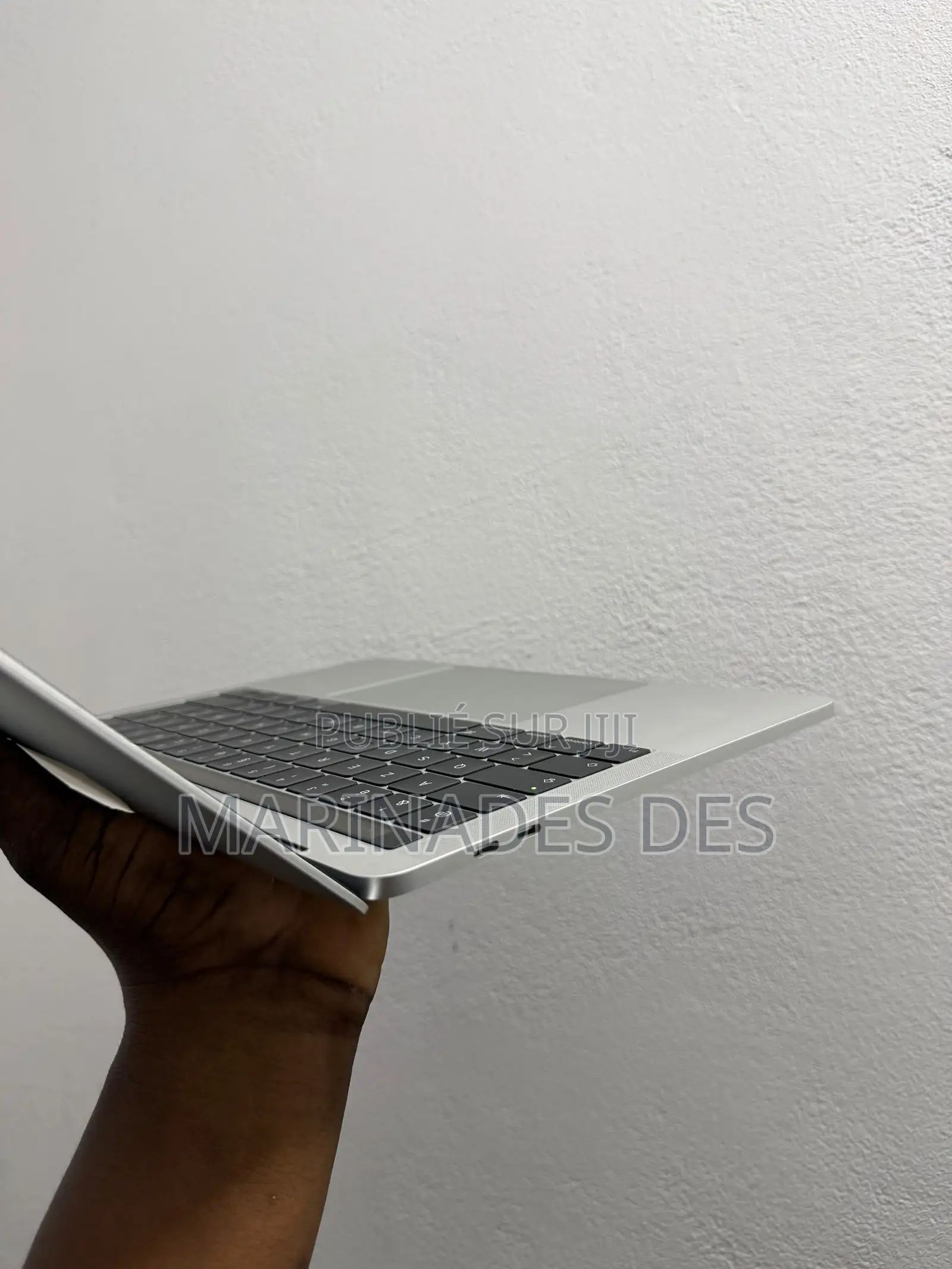 Ordinateur portable Apple MacBook Pro 2019 8GB Intel Core i5 SSD 256GB