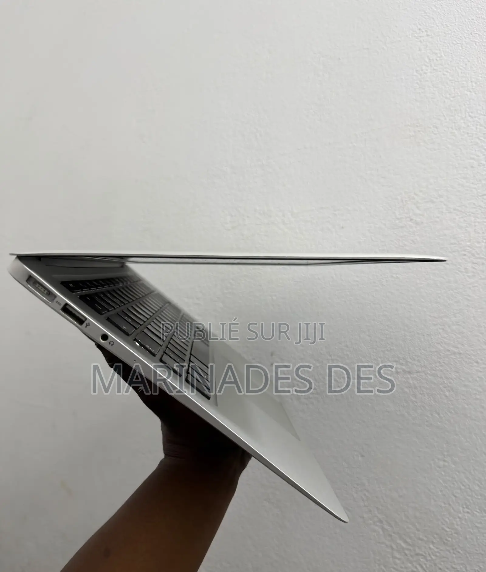 Ordinateur portable Apple MacBook Air 2017 8GB HDD 256GB