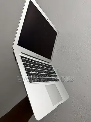 Ordinateur portable Apple MacBook Air 2017 8GB HDD 256GB