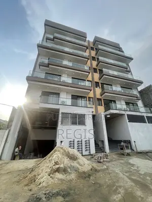 2chbre Appartement dans Regis, Cocody à Louer