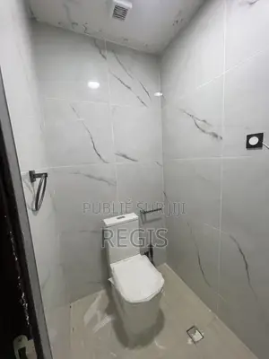 2chbre Appartement dans Regis, Cocody à Louer