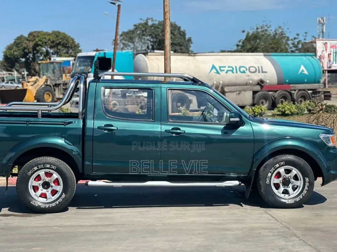 Peugeot 204 2019 Vert