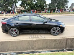 Hyundai Elantra 2018 Bleu