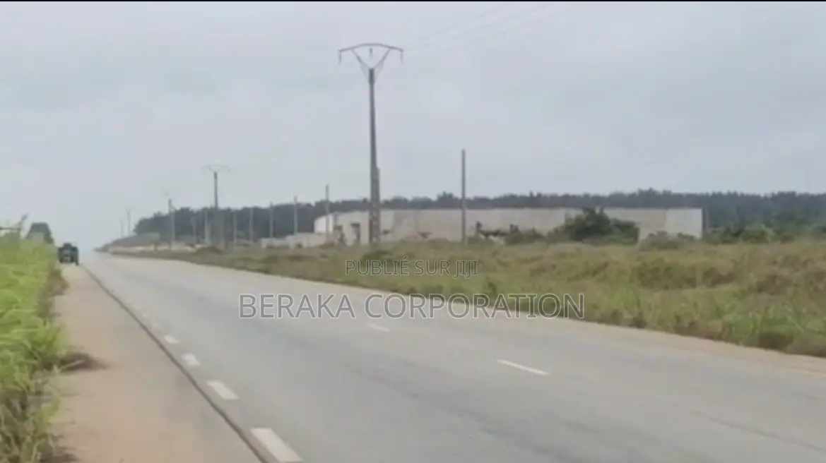 BINGERVILLE ELOKATÉ | CITÉ DES LILAS | Terrain De 300m2 Très Bien Plac