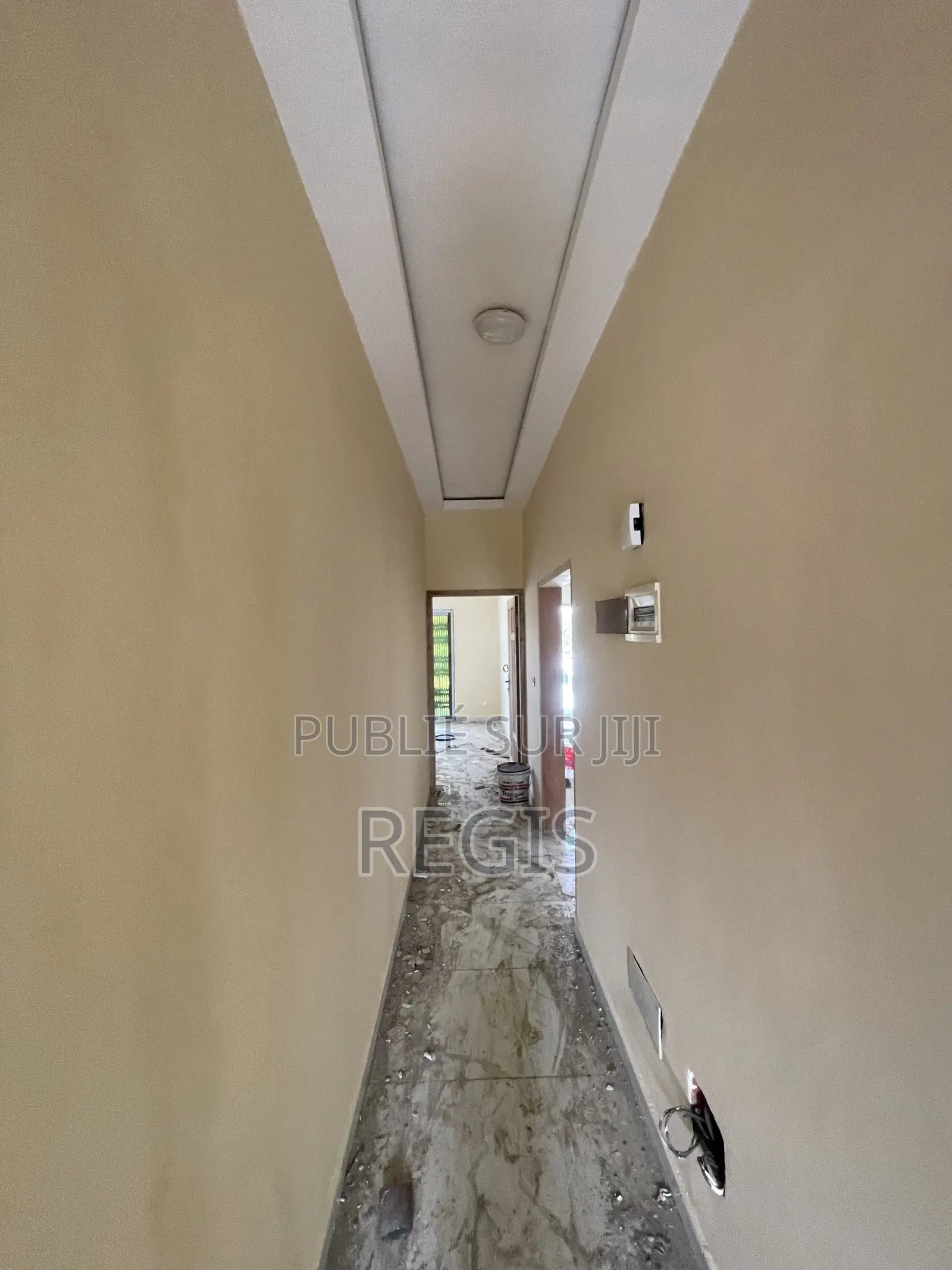 2chbre Appartement dans Regis, Cocody à Louer