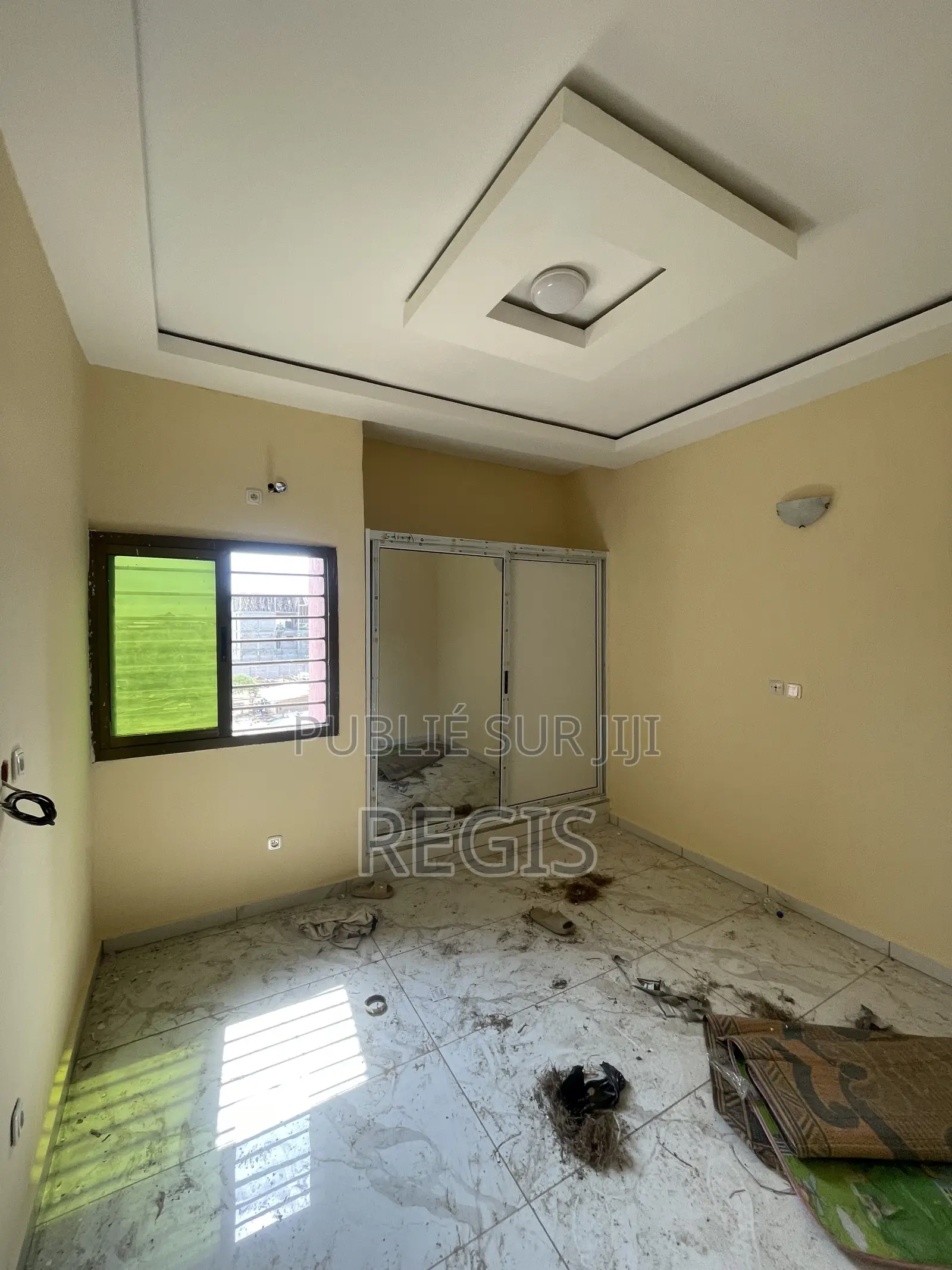 2chbre Appartement dans Regis, Cocody à Louer