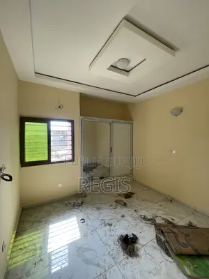 2chbre Appartement dans Regis, Cocody à Louer
