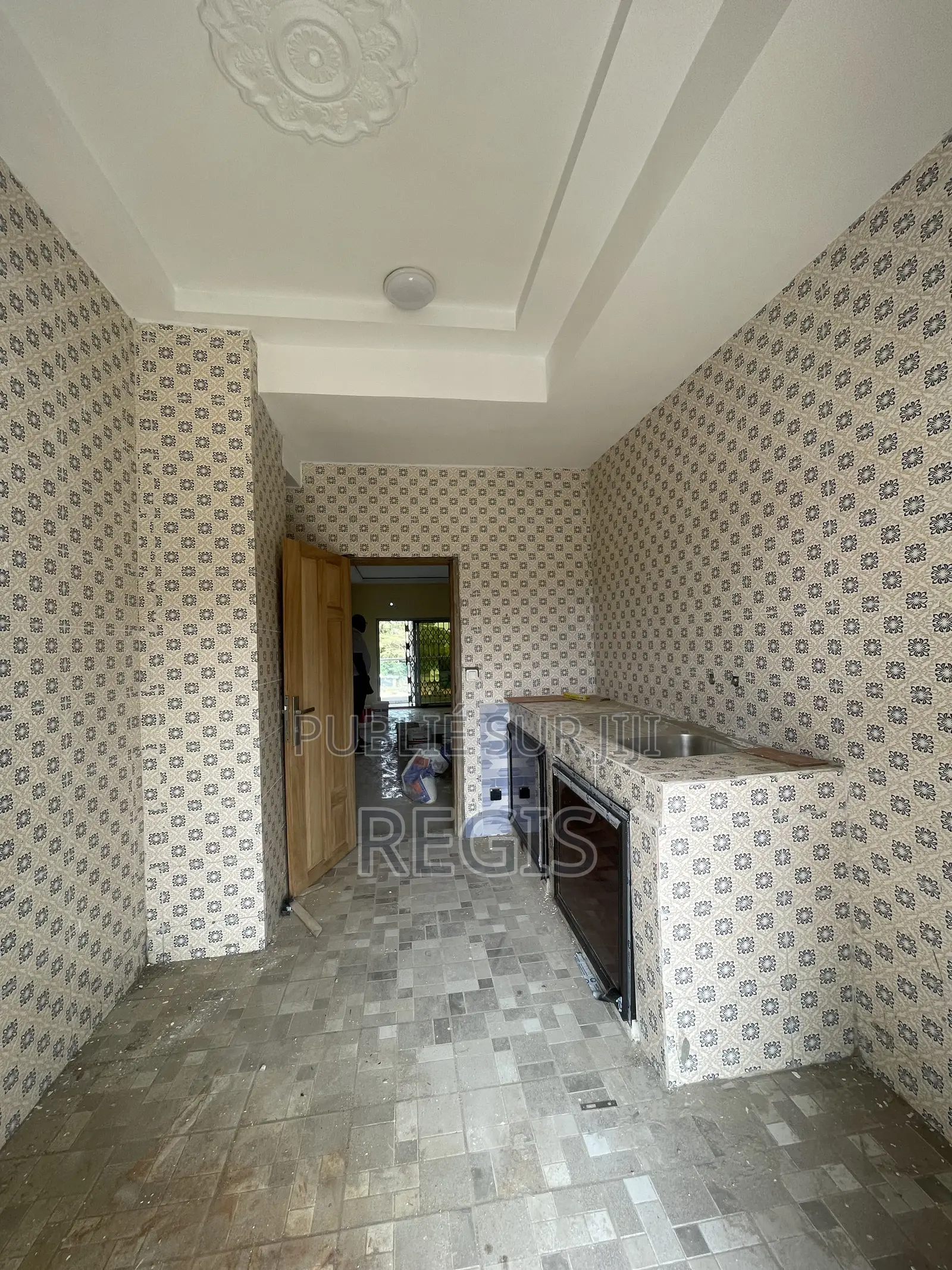 2chbre Appartement dans Regis, Cocody à Louer