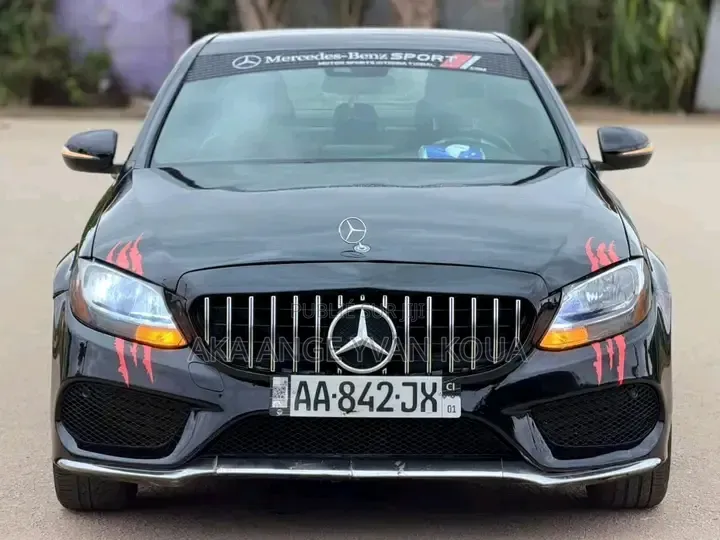 Mercedes-Benz C300 2016 Noir Mat