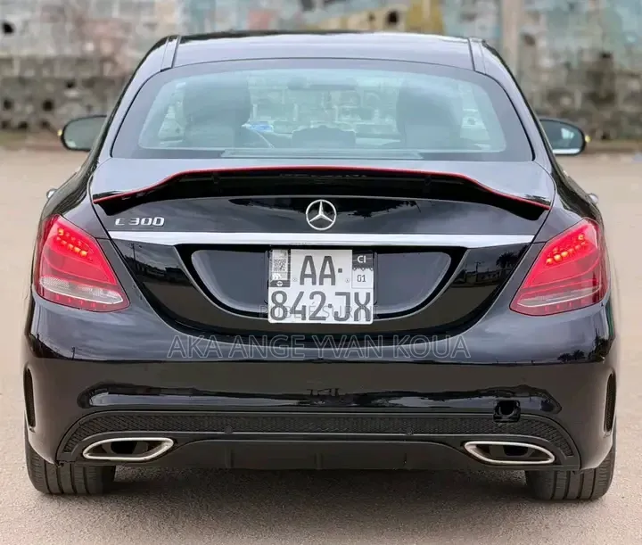 Mercedes-Benz C300 2016 Noir Mat
