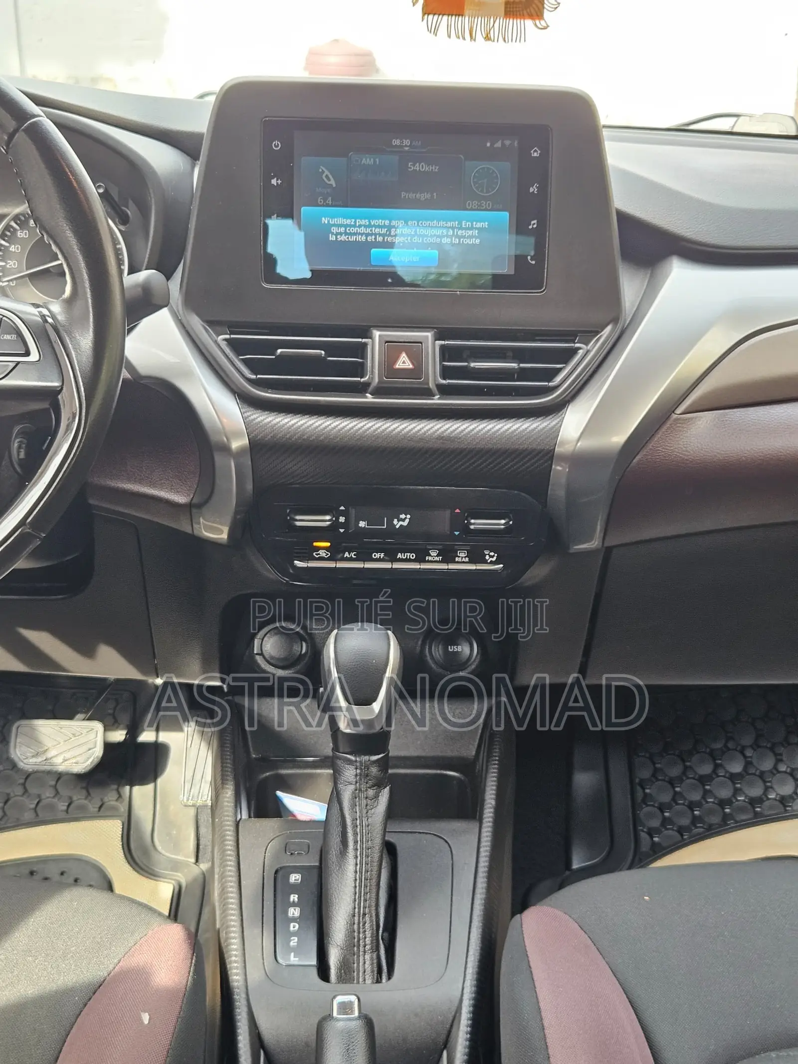 Suzuki Fronx 2024 Gris