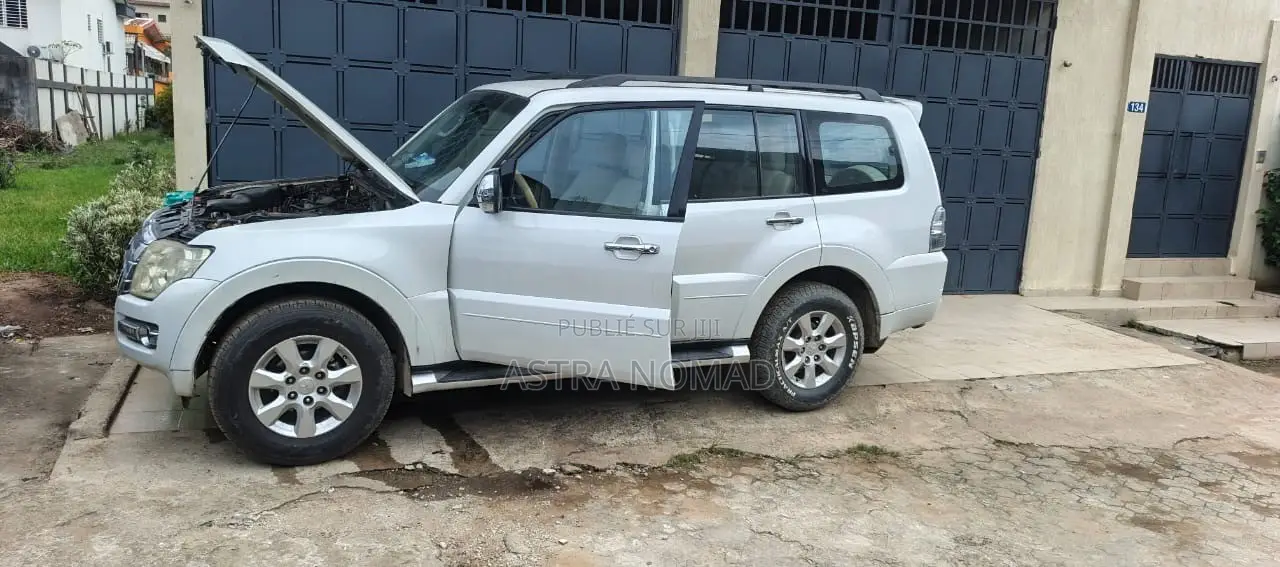 Mitsubishi Pajero 2018 Blanc