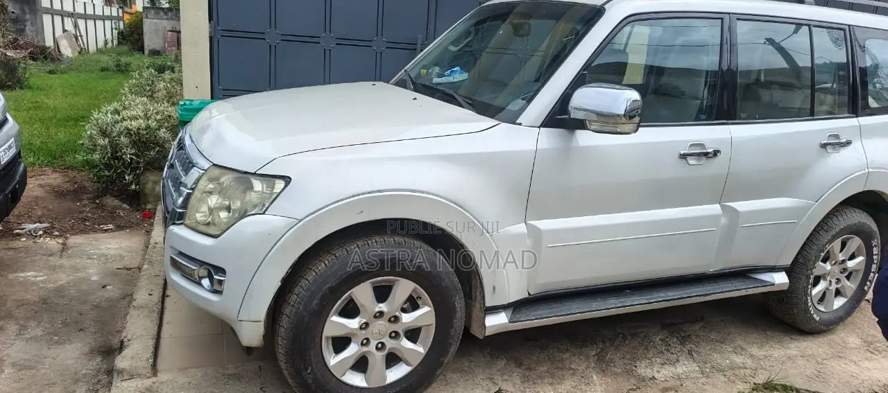 Mitsubishi Pajero 2018 Blanc