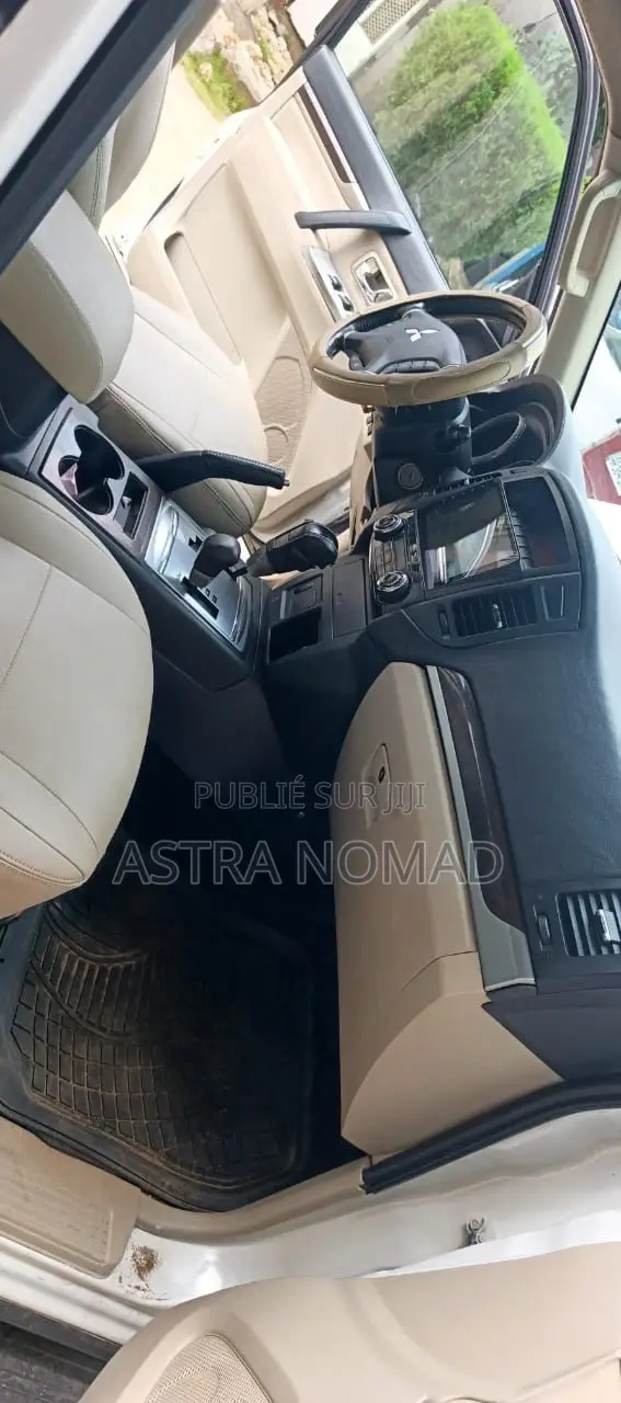 Mitsubishi Pajero 2018 Blanc