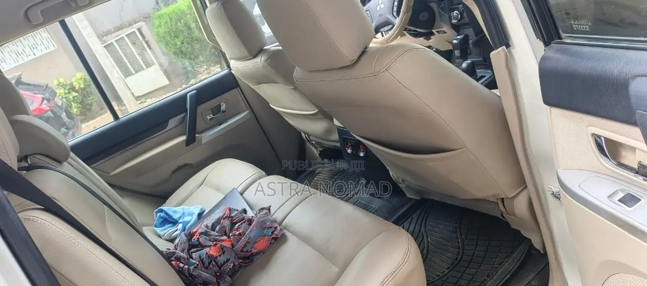 Mitsubishi Pajero 2018 Blanc