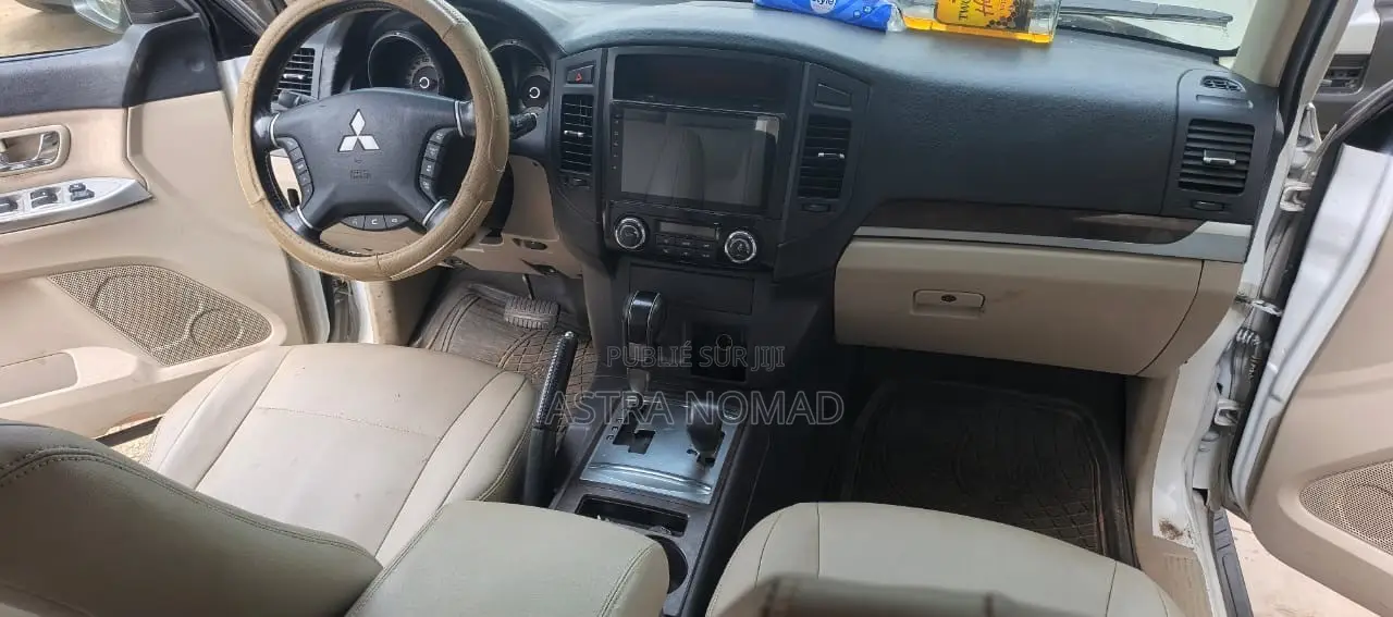 Mitsubishi Pajero 2018 Blanc