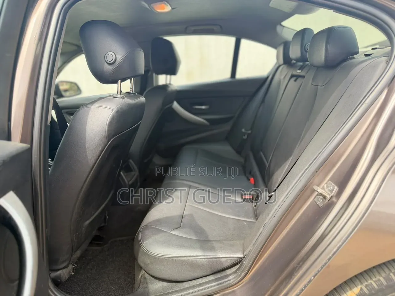 BMW 3 Series 2011 Marron