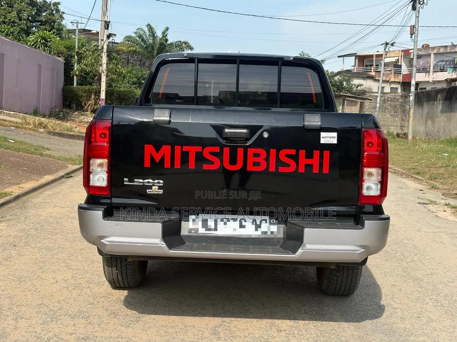 Mitsubishi L200 2025 Gris