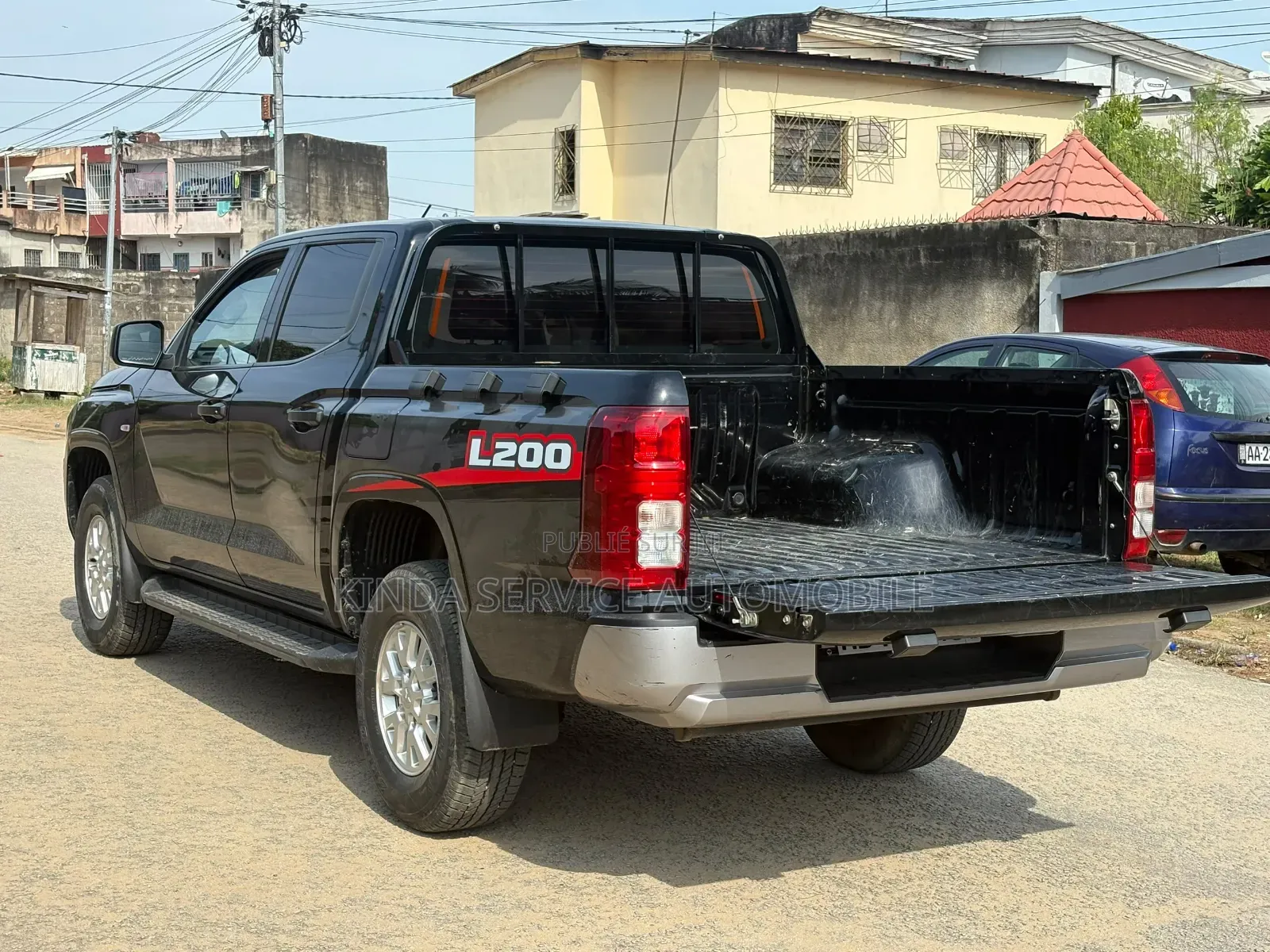 Mitsubishi L200 2025 Gris