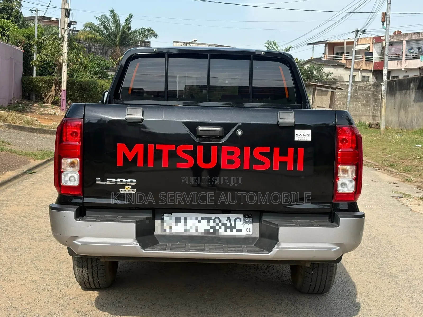 Mitsubishi L200 2025 Gris