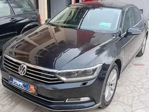 Volkswagen Passat 2.0T S 2020 Bleu