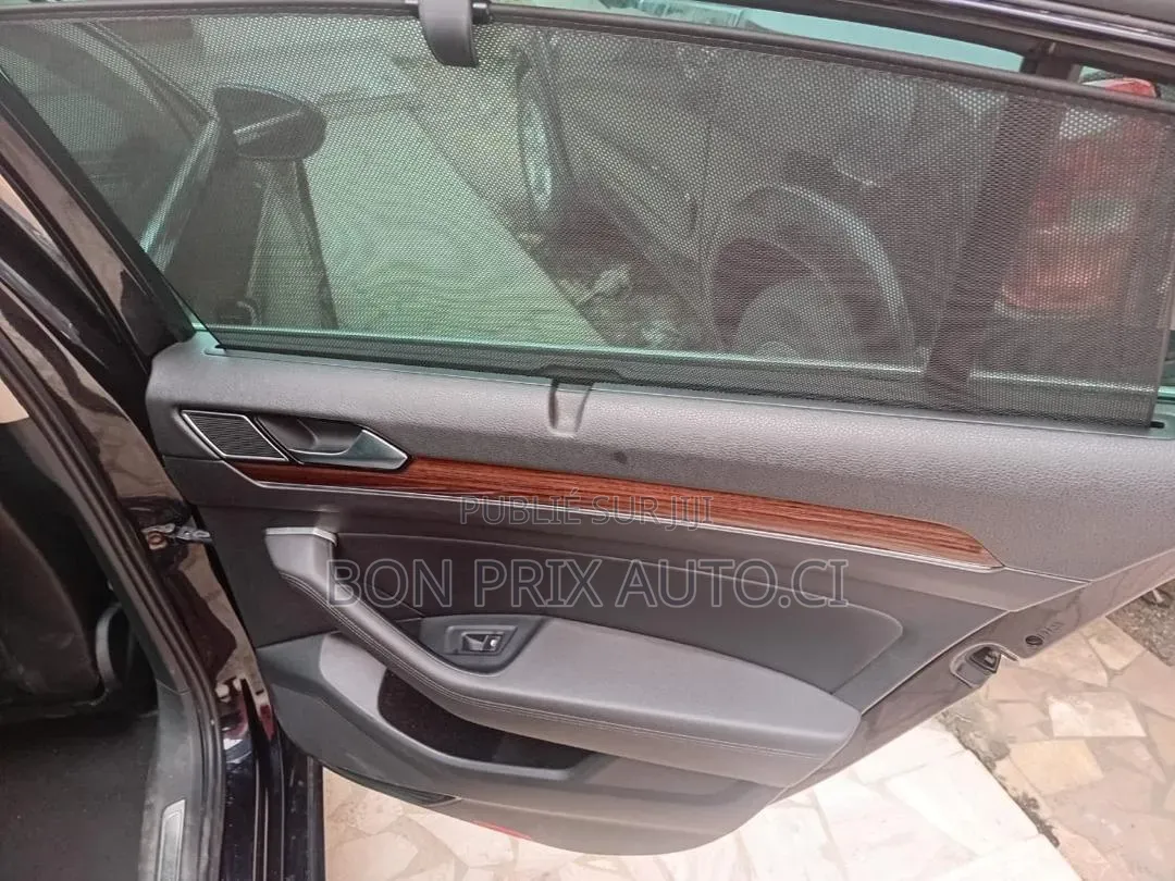 Volkswagen Passat 2.0T S 2020 Bleu