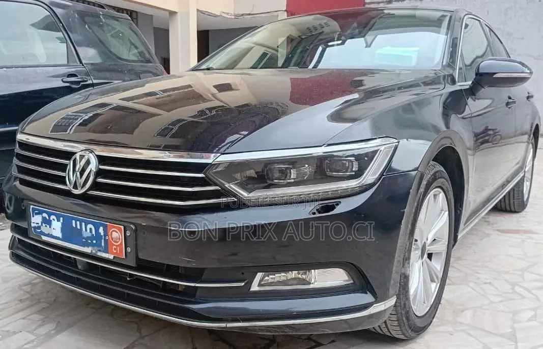 Volkswagen Passat 2.0T S 2020 Bleu