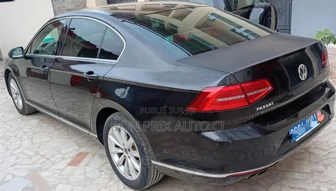 Volkswagen Passat 2.0T S 2020 Bleu