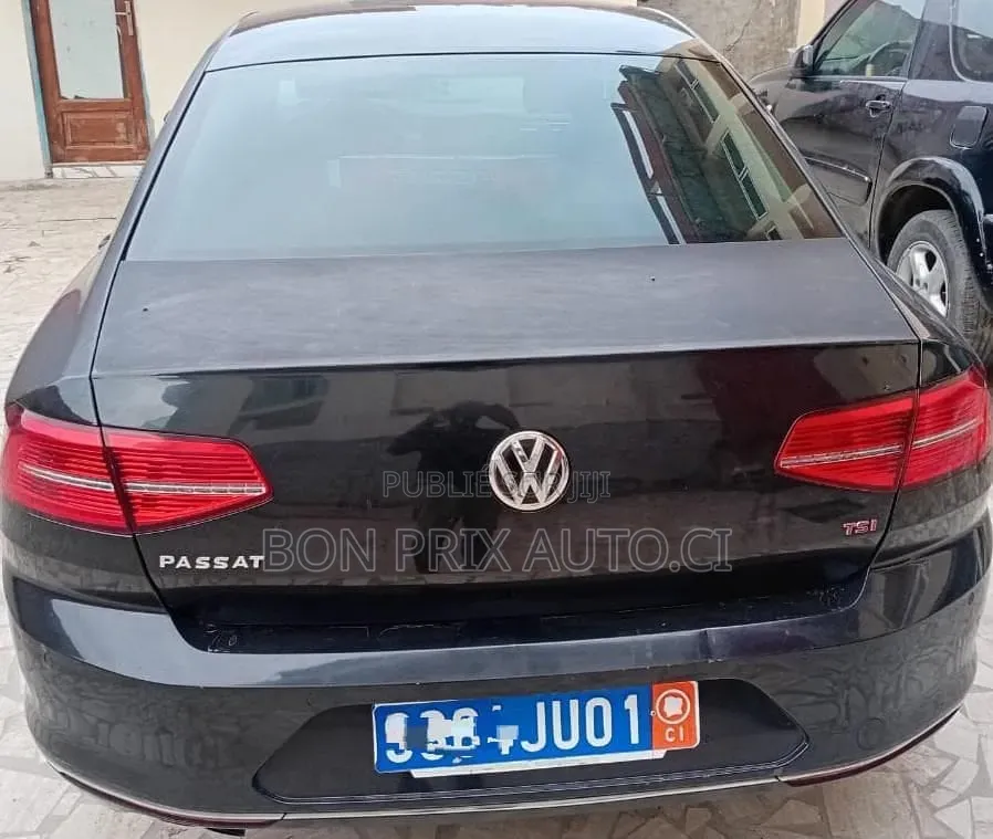 Volkswagen Passat 2.0T S 2020 Bleu