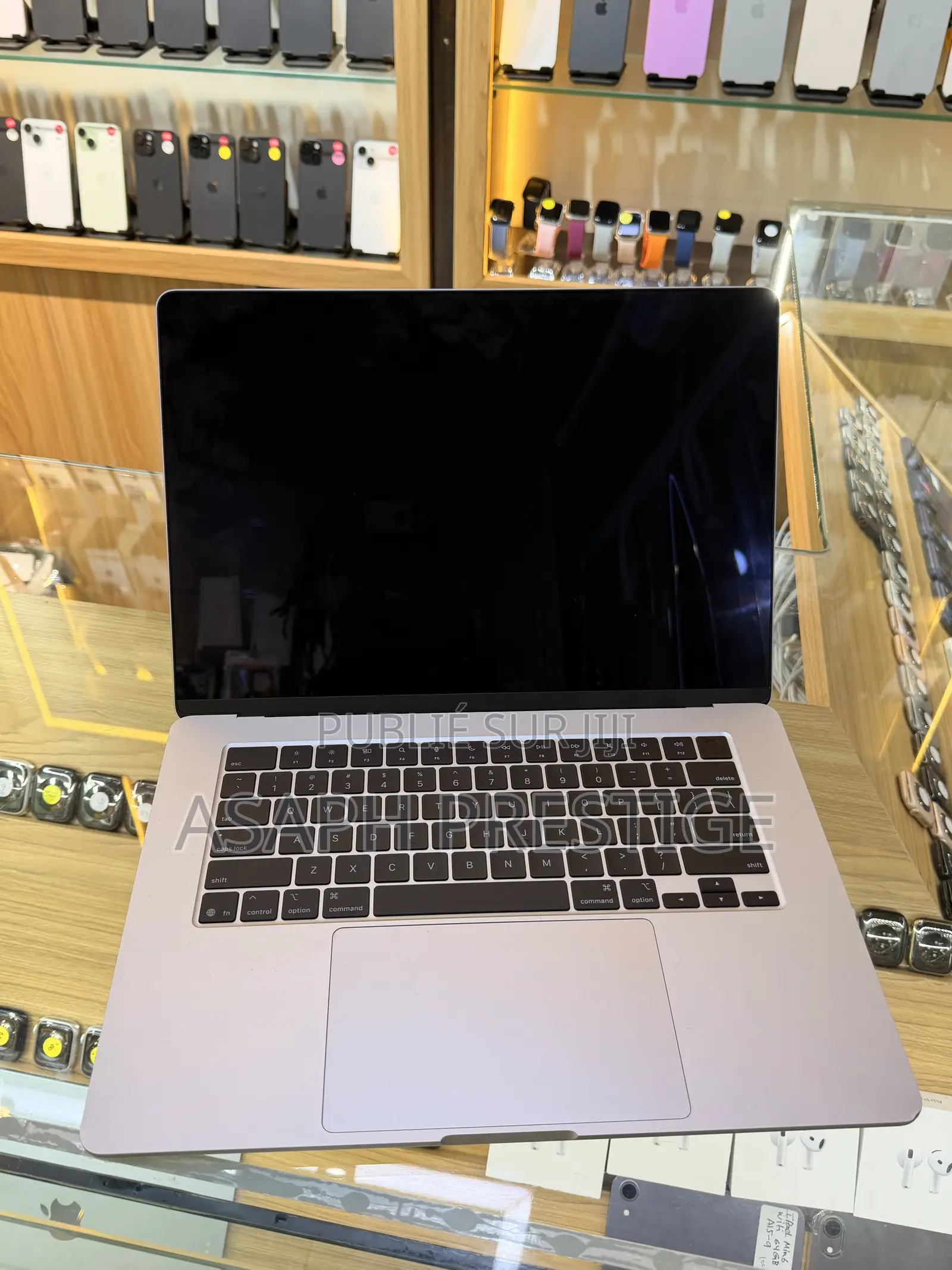 Ordinateur portable Apple MacBook Air 2023 M2 24GB Apple M2 SSD 2T