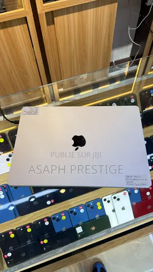 Ordinateur portable Apple MacBook Air 2023 M2 24GB Apple M2 SSD 2T
