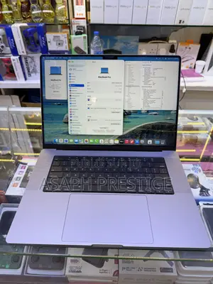 Apple MacBook Pro 2021 M1 16GB Apple M1 Pro SSD 512GB