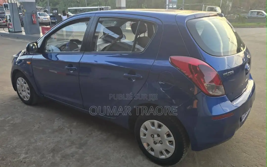 Hyundai i20 2015 Bleu