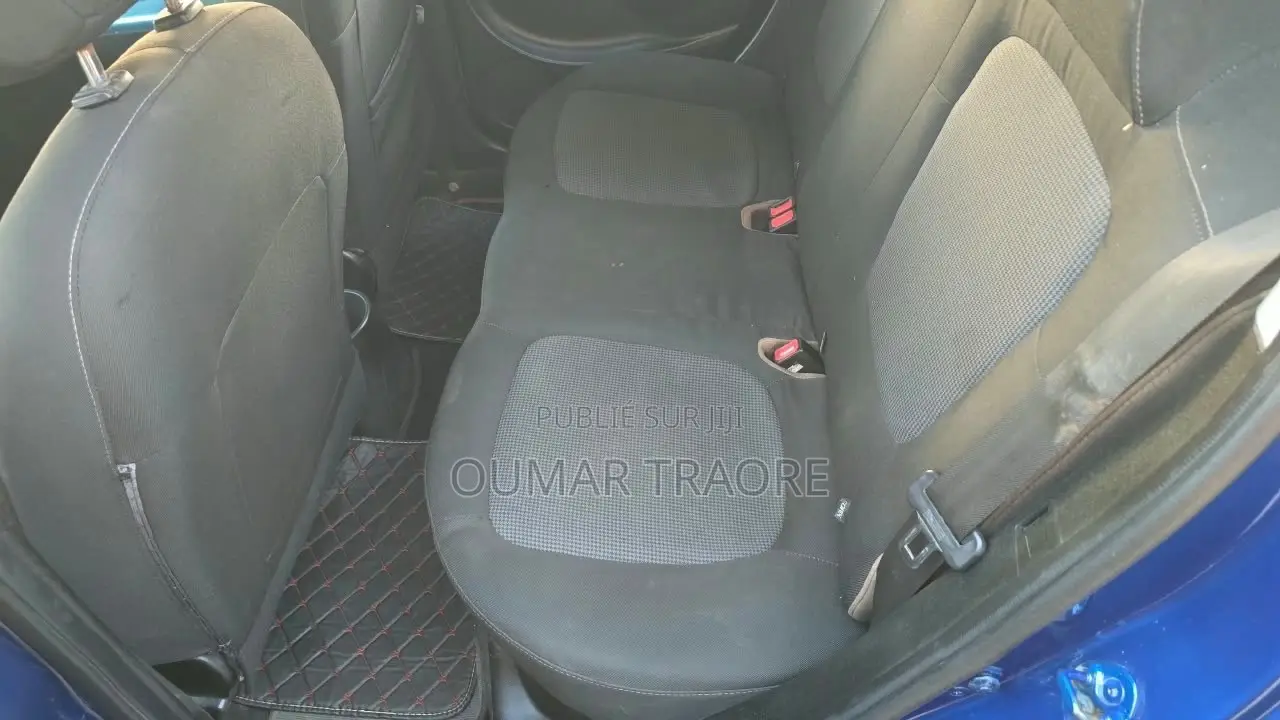 Hyundai i20 2015 Bleu