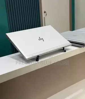 Nouveau HP EliteBook 840 G8 16GB Intel Core i5 SSD 512GB