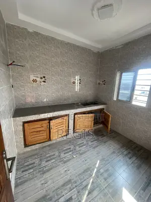 2chbre Appartement dans Regis, Cocody à Louer