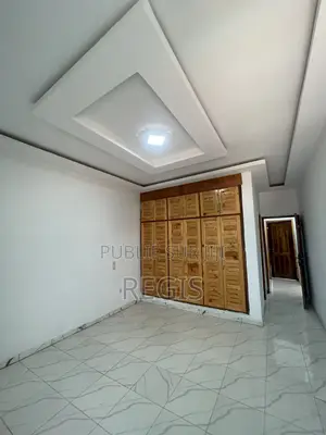 2chbre Appartement dans Regis, Cocody à Louer