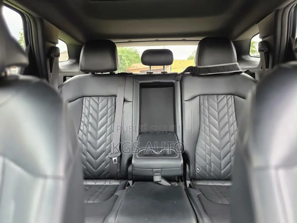 Kia Sportage X-Pro AWD 2025 Gris