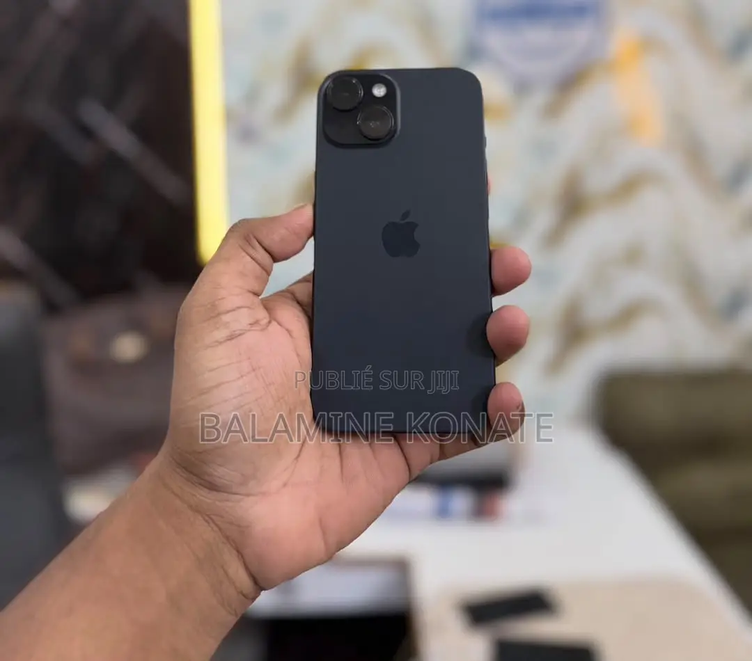 Nouveau Apple iPhone 15 128 GB Noir