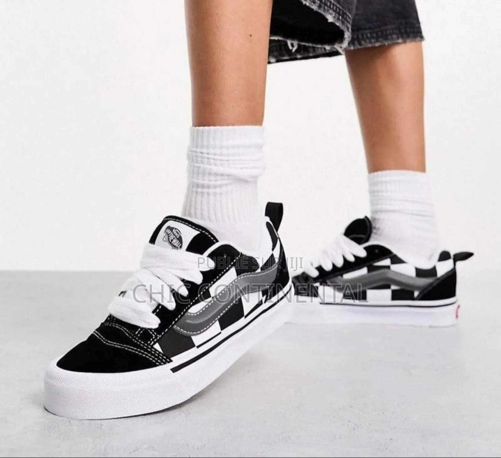Vans Knu Skool a Semelle Simple Et Grosse